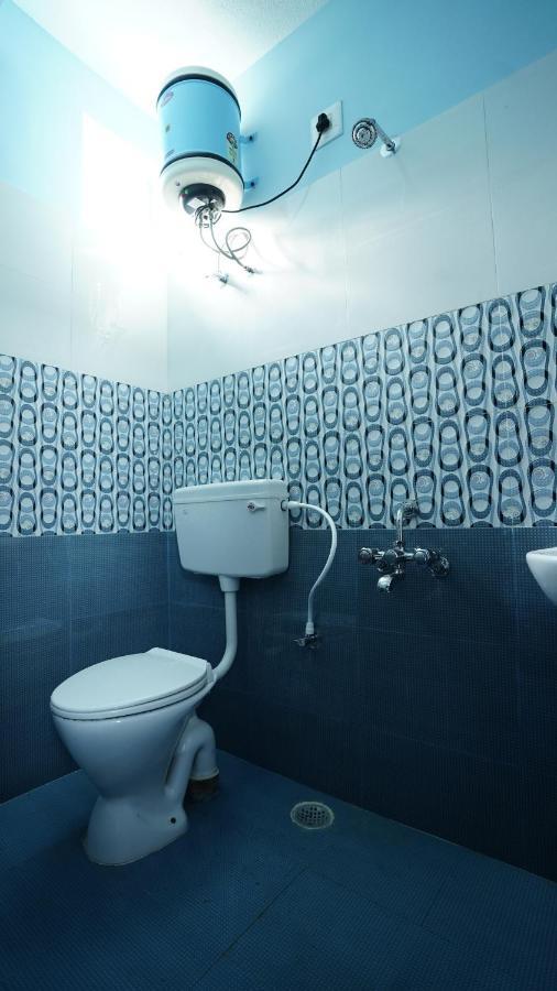 A Pousada Easvari Grand Pg For Women - Female Only Chennai Exterior foto
