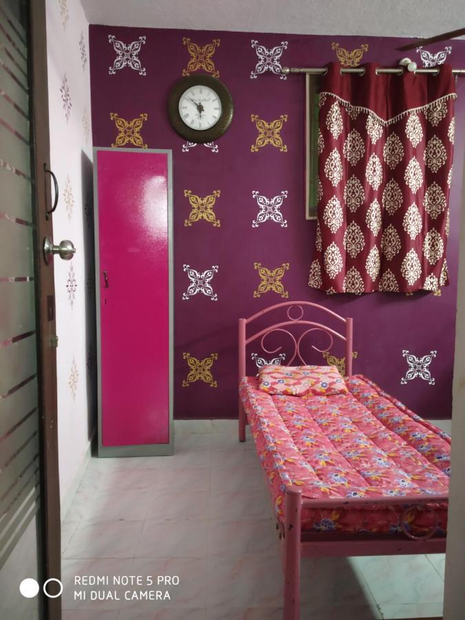A Pousada Easvari Grand Pg For Women - Female Only Chennai Exterior foto